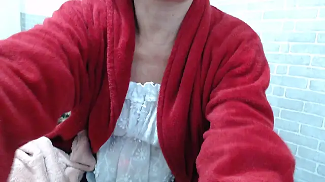 Snapshot of sweet_luana chatting on 05/30/26, 03:47 sweet luana online show from 05/30/26, 03:47