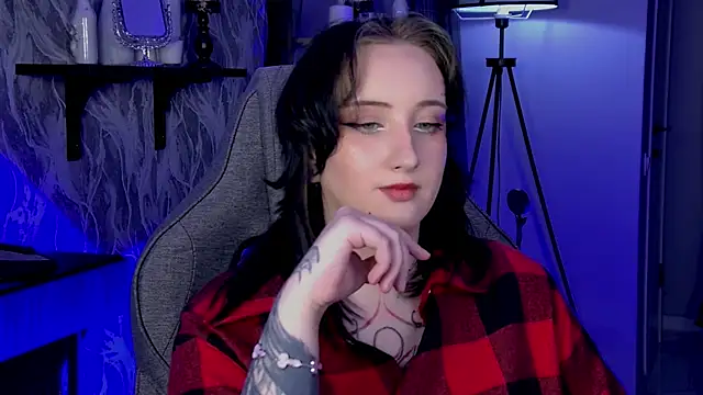 AsheLucker online show from 01/11/26, 09:53