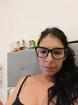 Snapshot of Sposini69 chatting on 06/20/26, 11:18 Sposini69 online show from 06/20/26, 11:18