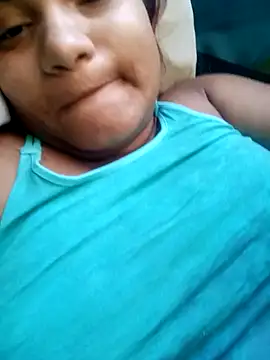 Snapshot of Hilarybunnyy chatting on 02/11/25, 01:52 Hilarybunnyy online show from 02/11/25, 01:52