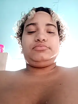 Snapshot of Hilarybunnyy chatting on 02/02/26, 07:23 Hilarybunnyy online show from 02/02/26, 07:23