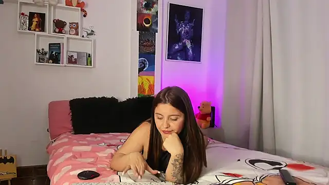 Snapshot of Sarah_Jhonson chatting on 02/02/25, 01:45 Sarah Jhonson online show from 02/02/25, 01:45