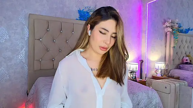 nini love01 online show from 06/04/26, 03:45