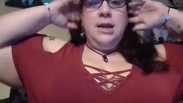 GothyBaby online show from 10/24/25, 05:20