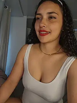 Lucy Marin online show from 04/23/26, 02:19