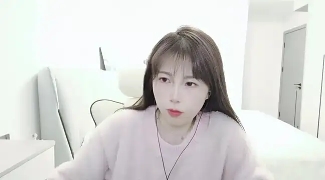 Sunset glow online show from 02/09/25, 02:40