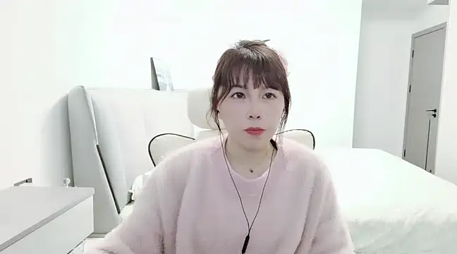 Sunset glow online show from 02/14/25, 01:29