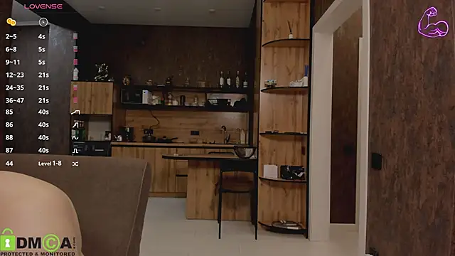 Model Mike online show from 04/07/26, 05:02