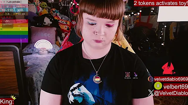 Snapshot of VelvetDiablo chatting on 06/04/26, 12:05 VelvetDiablo online show from 06/04/26, 12:05