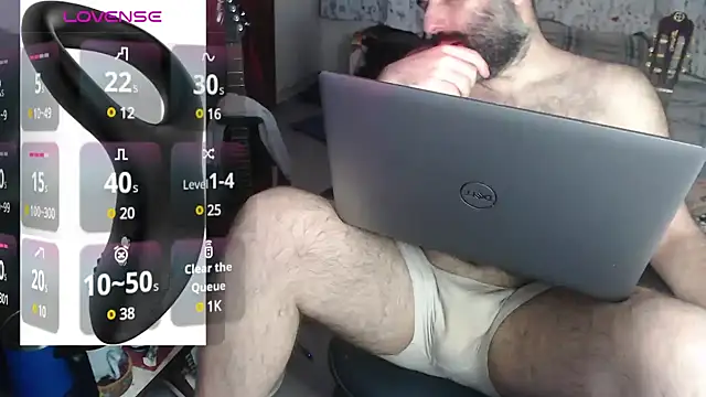 Snapshot of DarkRosa chatting on 02/10/25, 10:09 DarkRosa online show from 02/10/25, 10:09