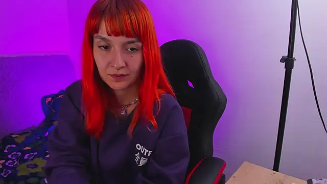 Snapshot of MaryJaneDove chatting on 01/13/25, 12:45 MaryJaneDove online show from 01/13/25, 12:45