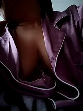 Ivanna2 online show from 11/16/25, 11:27