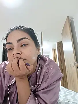 Snapshot of Ivanna2 chatting on 05/15/26, 11:12 Ivanna2 online show from 05/15/26, 11:12