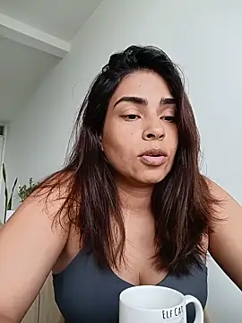 Snapshot of Ivanna2 chatting on 05/29/26, 02:37 Ivanna2 online show from 05/29/26, 02:37