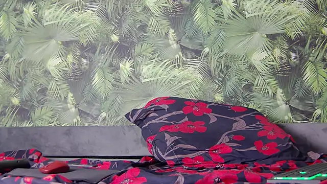 Alison Drew online show from 02/25/25, 06:36