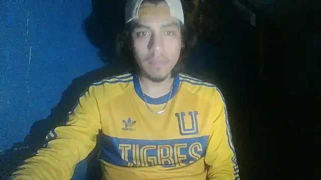 AlexAlejandro13 online show from 10/16/25, 08:48