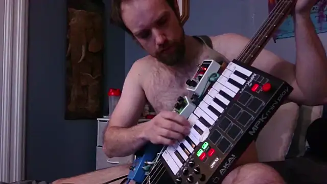 Snapshot of hpluvsplata chatting on 01/15/26, 01:48 hpluvsplata online show from 01/15/26, 01:48