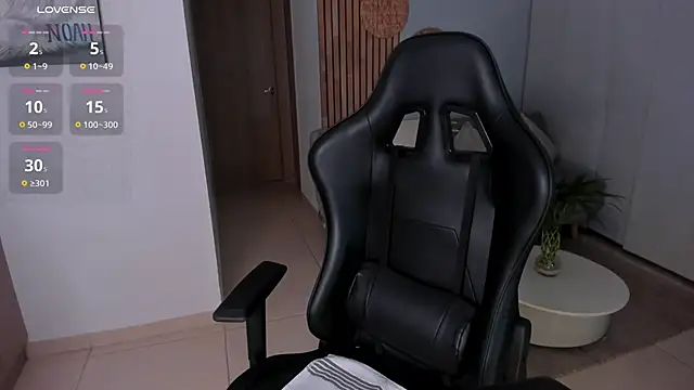 AnnieHallX online show from 11/05/25, 12:10