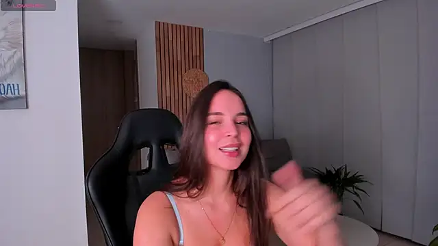 AnnieHallX online show from 04/28/26, 12:53