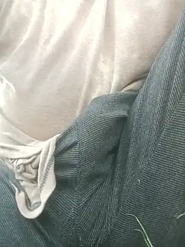 FinableKnee online show from 10/03/25, 04:09