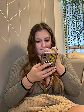 CandyShoopp online show from 01/10/25, 10:50