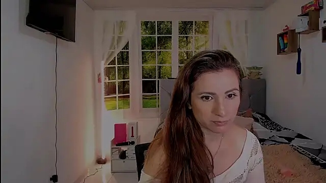 Snapshot of vanessabrown_ chatting on 05/04/26, 02:13 vanessabrown online show from 05/04/26, 02:13