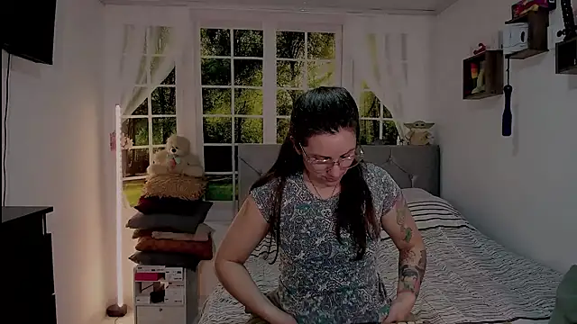 Snapshot of vanessabrown_ chatting on 05/22/26, 01:13 vanessabrown online show from 05/22/26, 01:13