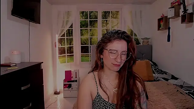Snapshot of vanessabrown_ chatting on 05/29/26, 04:27 vanessabrown online show from 05/29/26, 04:27