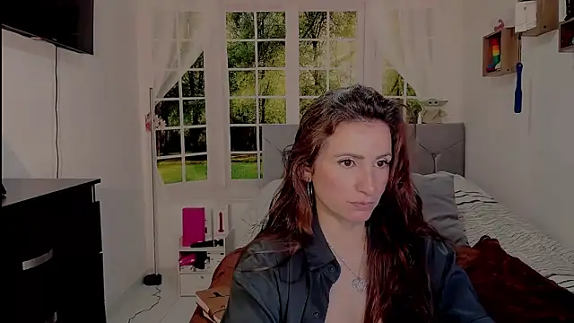 vanessabrown  online show from 06/11/26, 07:34