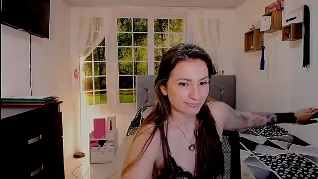 vanessabrown  online show from 07/02/26, 02:34