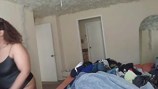 EntitledMistress online show from 02/24/26, 05:00