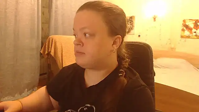 Janiffer MiMi online show from 01/19/25, 07:04