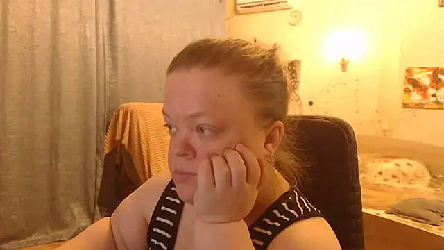 Janiffer MiMi online show from 02/01/25, 12:18