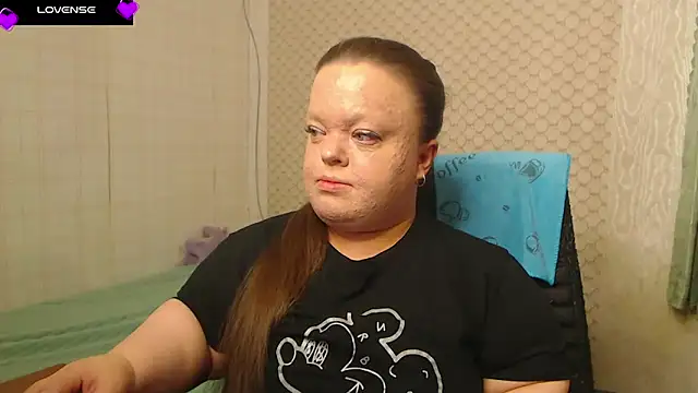 Janiffer MiMi online show from 04/19/26, 03:55