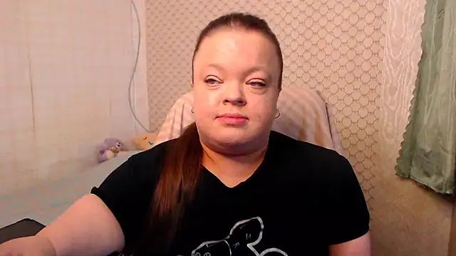 Snapshot of Janiffer_MiMi chatting on 06/10/26, 04:17 Janiffer MiMi online show from 06/10/26, 04:17