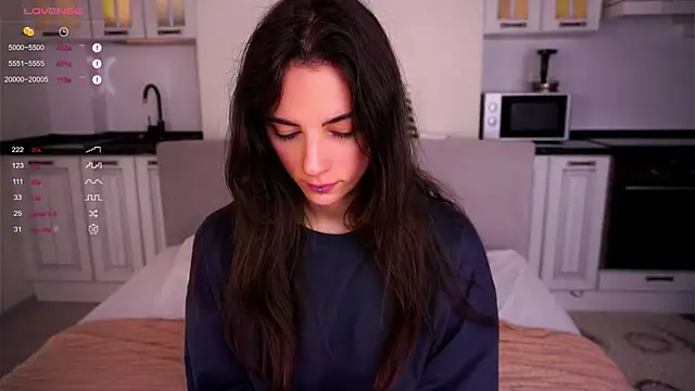 Holla Molly online show from 02/22/25, 05:44