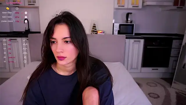 Holla Molly online show from 02/22/25, 01:02