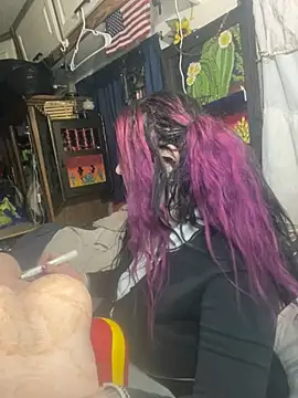 Snapshot of 1-800-FUCKYOU chatting on 02/05/25, 06:24 1-800-FUCKYOU online show from 02/05/25, 06:24