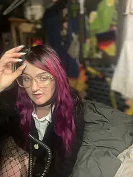 Snapshot of 1-800-FUCKYOU chatting on 02/16/25, 02:20 1-800-FUCKYOU online show from 02/16/25, 02:20