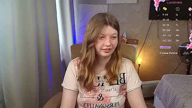Snapshot of Vivian_cutie chatting on 06/26/26, 03:49 Vivian cutie online show from 06/26/26, 03:49