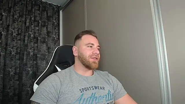 Thori92 online show from 11/04/25, 06:18