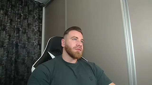 Thori92 online show from 12/04/25, 04:27