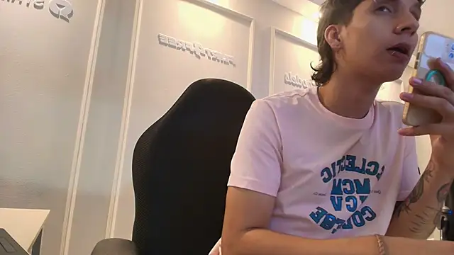 JacoboSwam online show from 06/19/26, 01:21