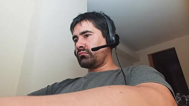 VonDoomdelToro online show from 02/14/25, 01:45