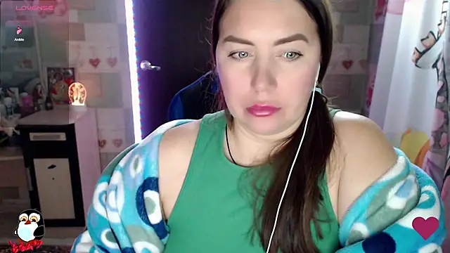 Snapshot of Korolek12 chatting on 01/15/25, 03:18 Korolek12 online show from 01/15/25, 03:18