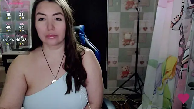 Snapshot of Korolek12 chatting on 02/06/25, 02:04 Korolek12 online show from 02/06/25, 02:04