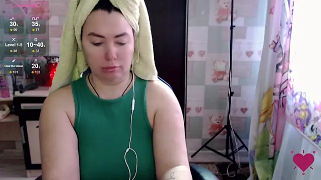 Snapshot of Korolek12 chatting on 03/04/25, 05:21 Korolek12 online show from 03/04/25, 05:21