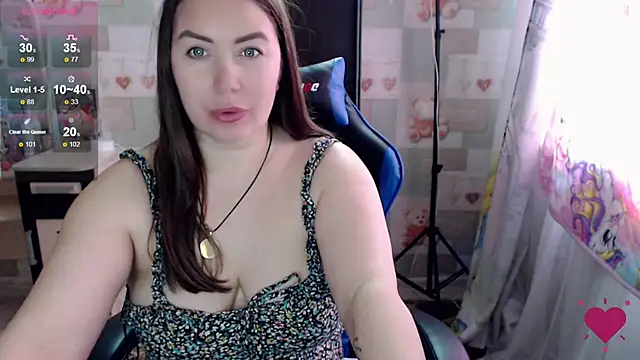 Snapshot of Korolek12 chatting on 03/06/25, 01:24 Korolek12 online show from 03/06/25, 01:24