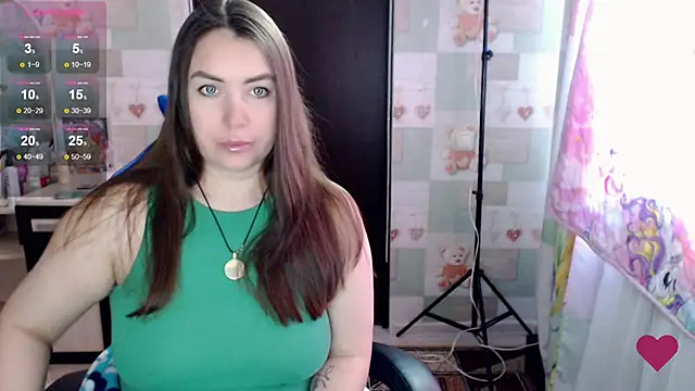 Snapshot of Korolek12 chatting on 03/11/25, 12:39 Korolek12 online show from 03/11/25, 12:39