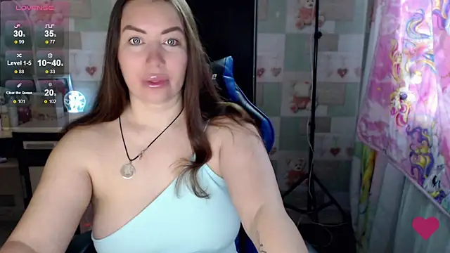 Snapshot of Korolek12 chatting on 03/13/25, 04:49 Korolek12 online show from 03/13/25, 04:49